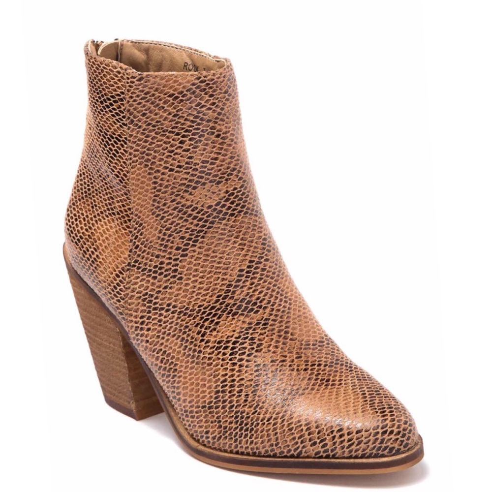 Room Print Embossed Ankle Bootie